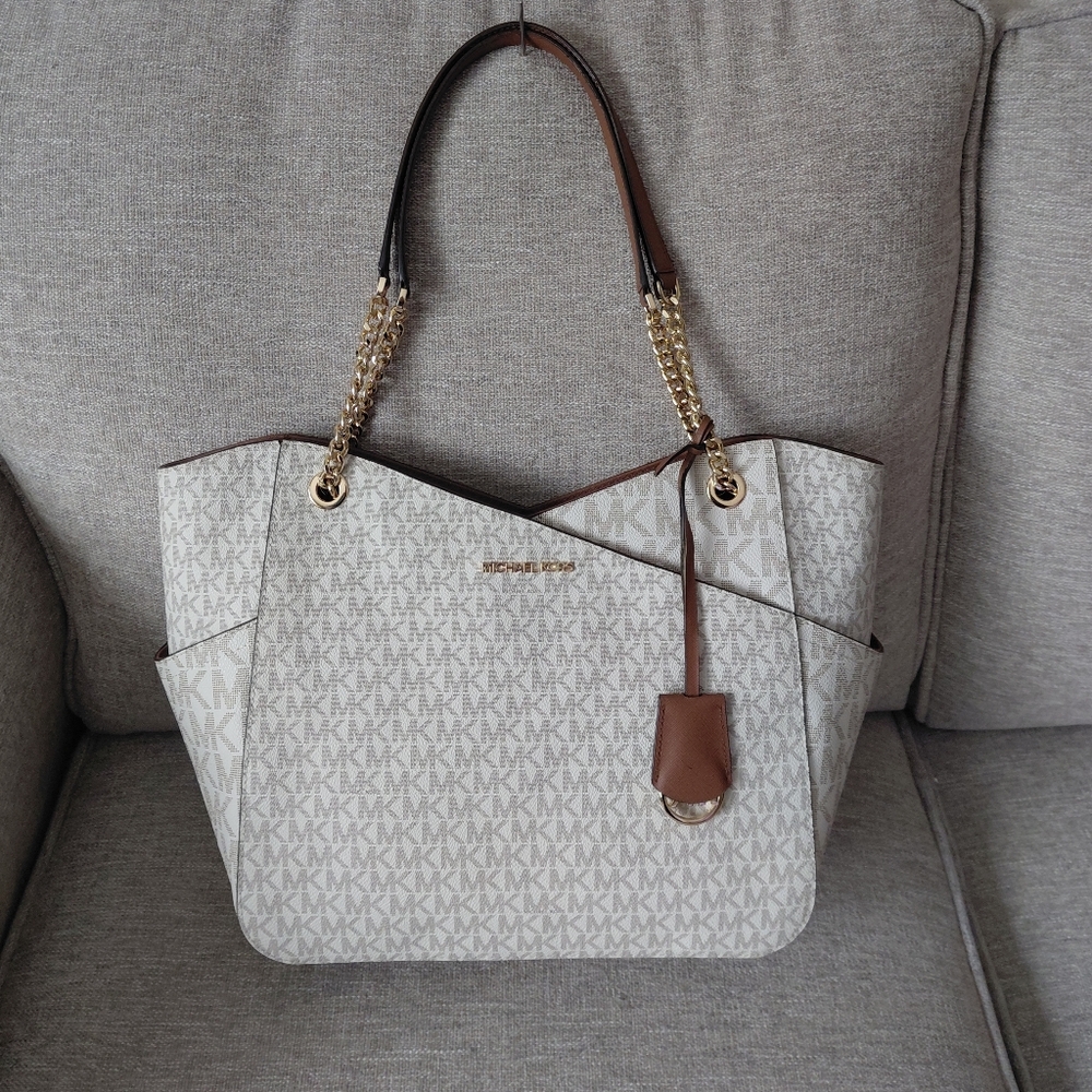 Michael Kors Jet Set Travel Tote Bag